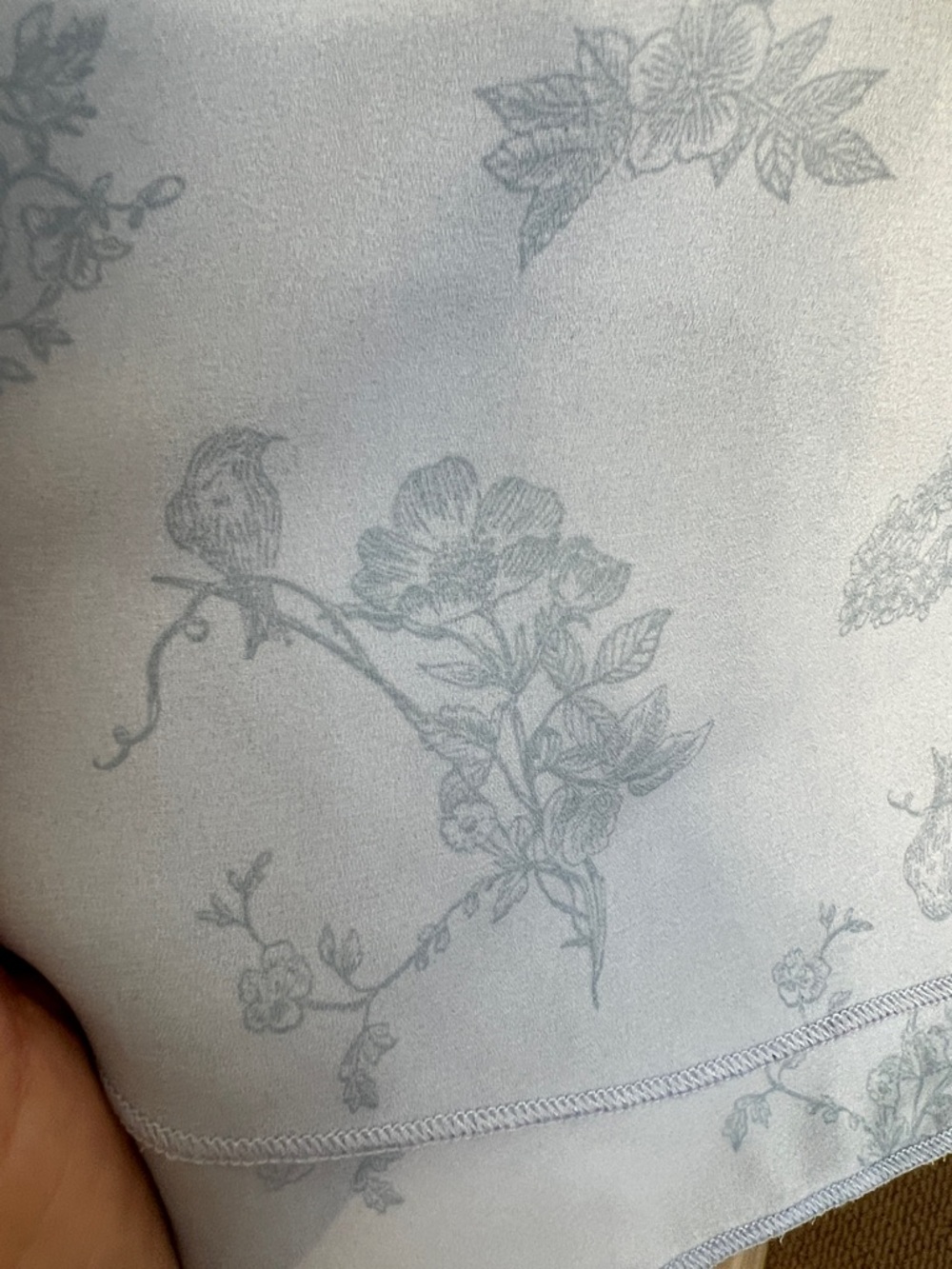 Torrid blue toile ruffle blouse with ties size 4X - Picture 9 of 11
